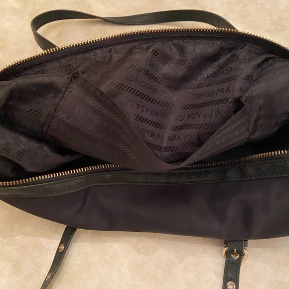 Black Nylon Tote Bag - Picture 6 of 10